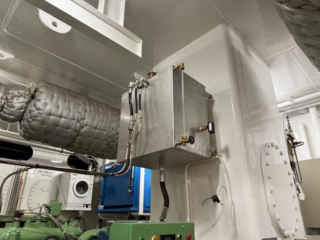 e24ac7ff-22d6-49ea-a357-43e009ddb4c8